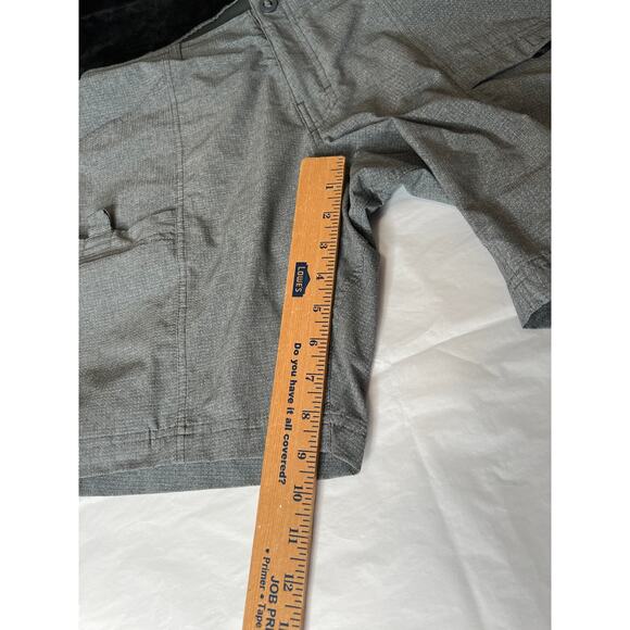 American Fishing Tackle Co size 32 shorts gray snap pockets outdoors - Picture 8 of 8